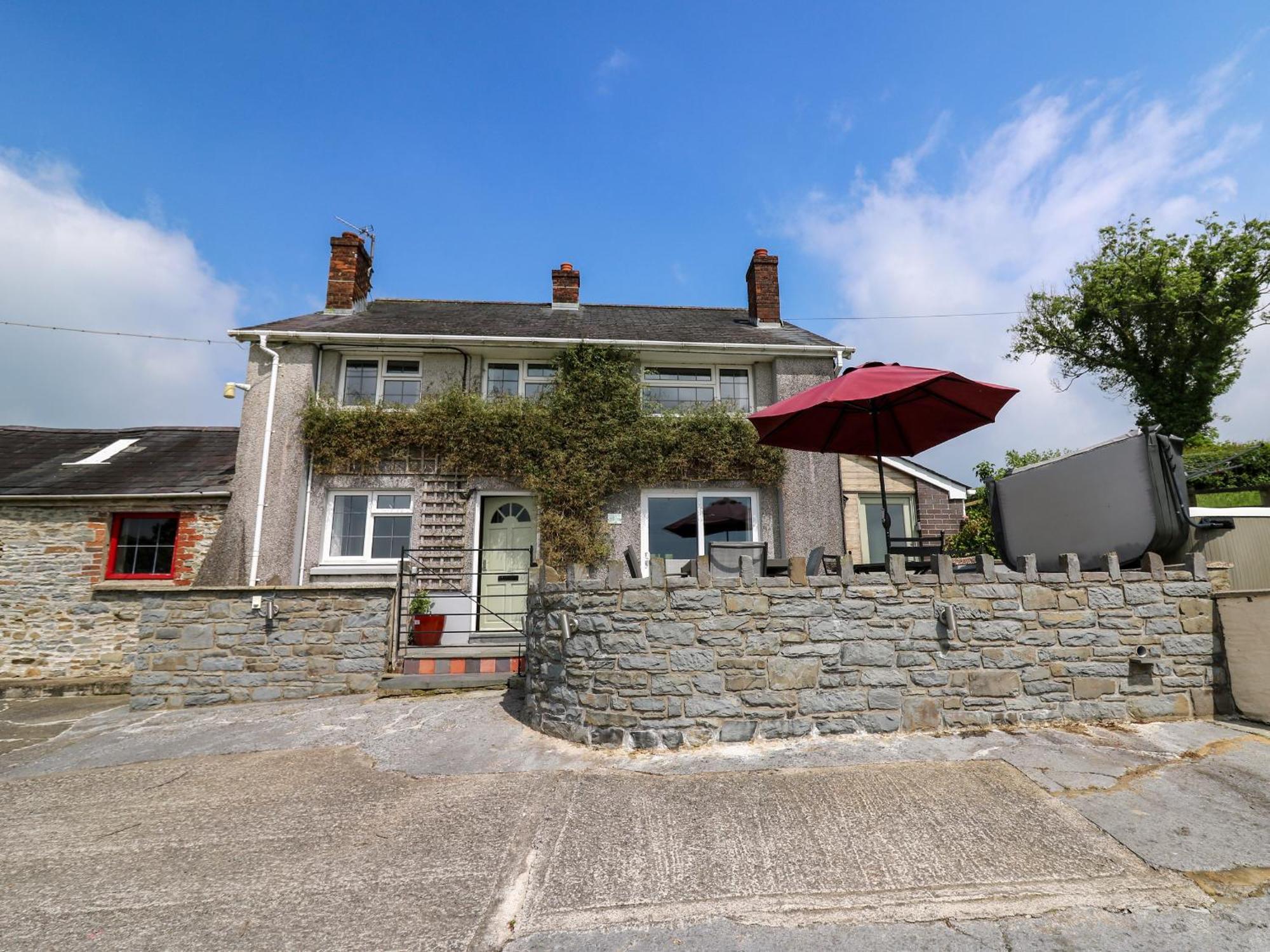 Вилла Aberdauddwr Llanwnen Экстерьер фото
