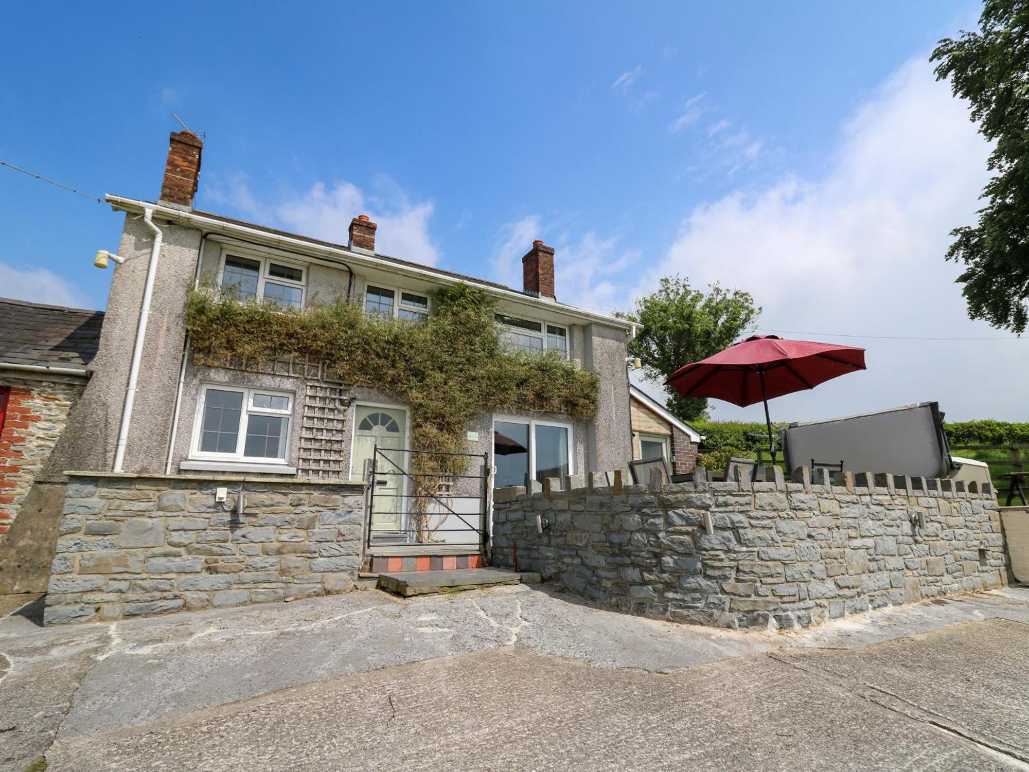 Вилла Aberdauddwr Llanwnen Экстерьер фото